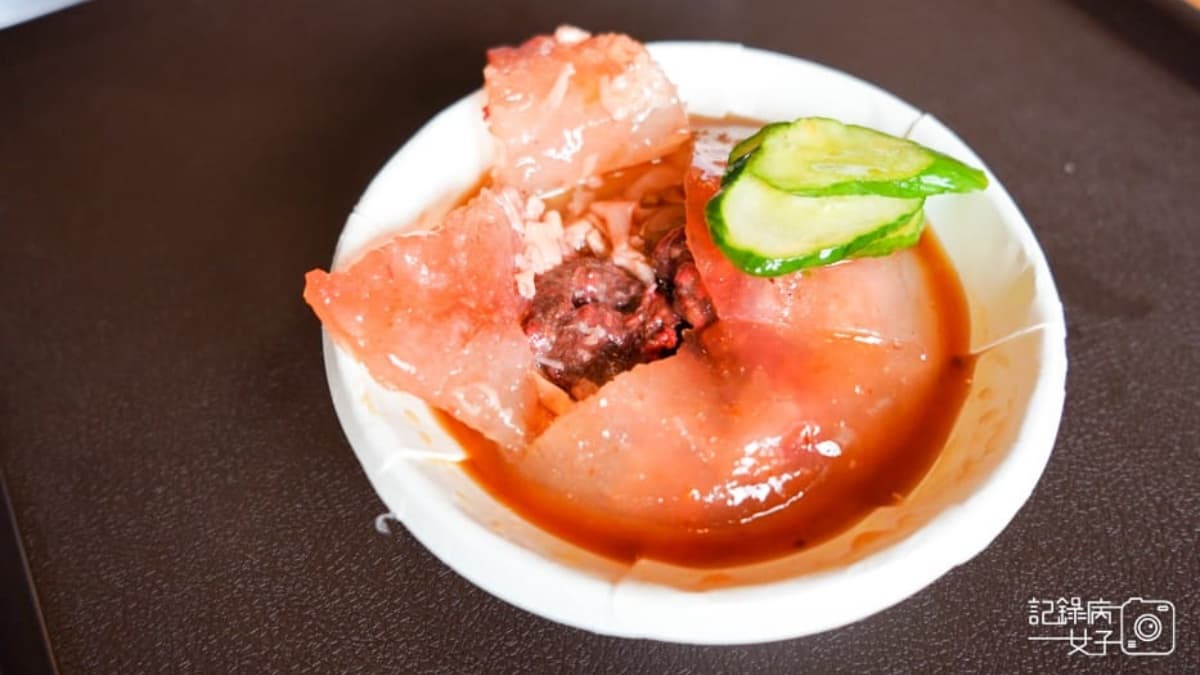 踩點九份美食地標,必吃3大小吃!山城茶樓品茗、解鎖咖啡秘境、開箱隱藏版食堂 九份美食7:金枝紅糟肉圓
