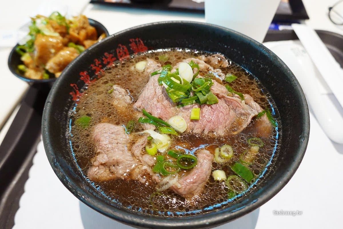出國前最後一站!桃園機場二航廈「米其林必比登」美食攻略,一次收集最強台灣之光 出國前最後一站!桃園機場二航廈「米其林必比登」美食攻略,一次收集最強台灣之光