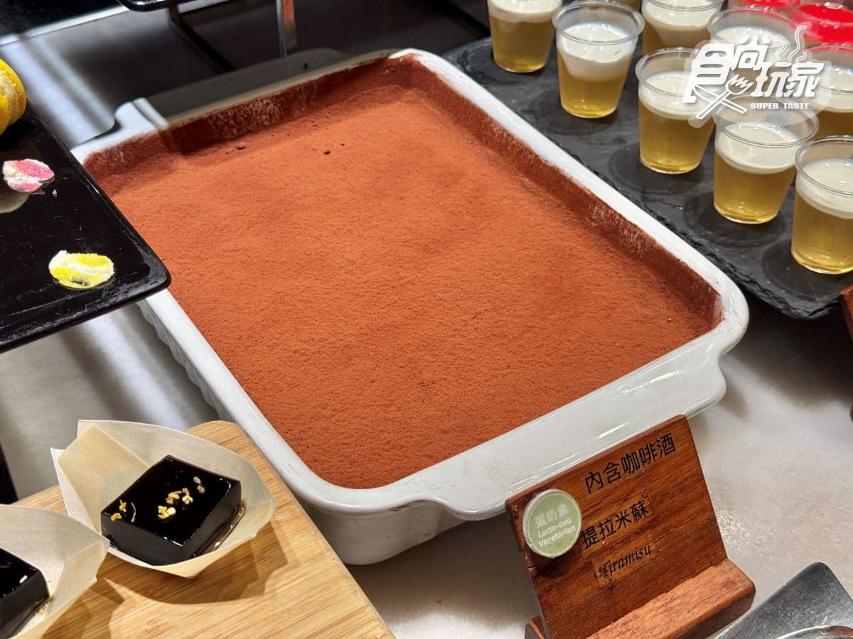 高雄3大蔬食吃到飽之一!蔬食百匯:繽紛沙拉、多國料理、夢幻甜點全開箱 高雄3大蔬食吃到飽之一!蔬食百匯:繽紛沙拉、多國料理、夢幻甜點全開箱