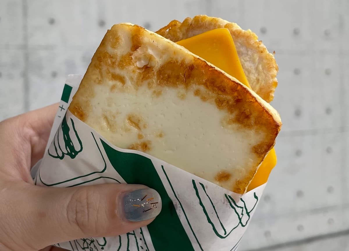 麥味登首推「蛋白漢堡」太狂!2層蛋白磚+嫩雞超搭,加碼Q Burger買一送一 麥味登首推「蛋白漢堡」太狂!2層蛋白磚+嫩雞超搭,加碼Q Burger買一送一