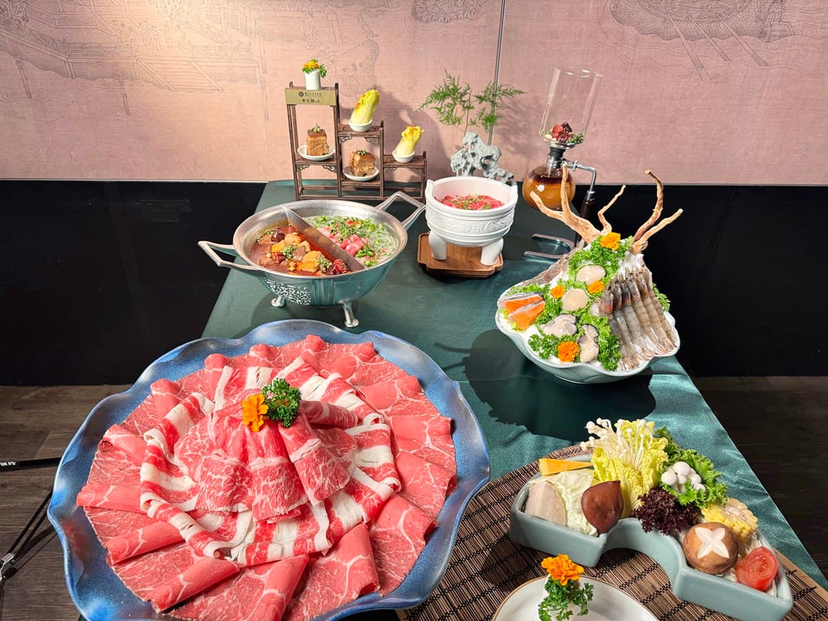 469元起火鍋吃到飽!200款海鮮肉品+自助吧暢吃,免費吃哈根達斯雪糕 469元起火鍋吃到飽!200款海鮮肉品+自助吧暢吃,免費吃哈根達斯雪糕