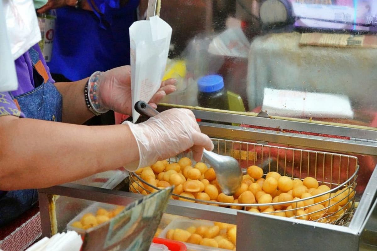 「台積100股」套圈圈天花板在這!精誠夜市全攻略:必排7家美食、逛暴紅遊戲攤 「台積100股」套圈圈天花板在這!精誠夜市全攻略:必排7家美食、逛暴紅遊戲攤