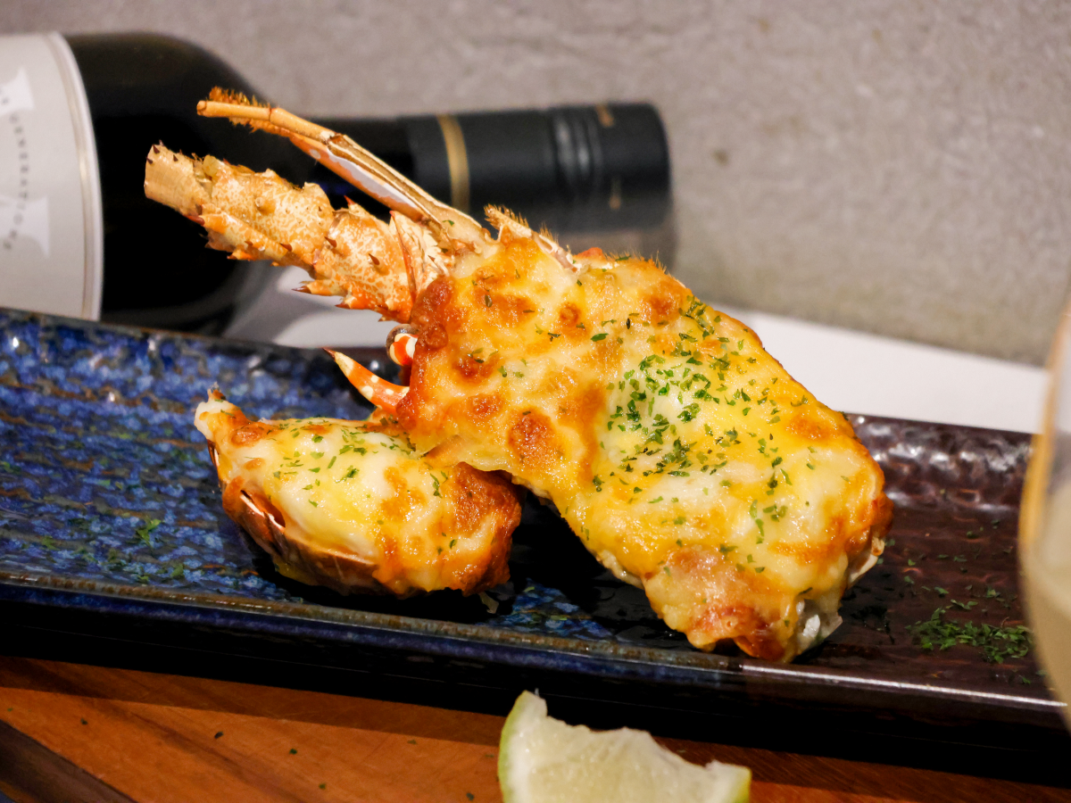 老井燒肉台南店開幕 加購焗烤龍蝦只要11元