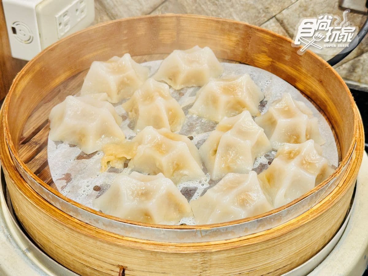 房間裡全是玩具!捷絲旅高雄站前館開箱:入住親子房免費送積木車車、零食包 房間裡全是玩具!捷絲旅高雄站前館開箱:入住親子房免費送積木車車、零食包