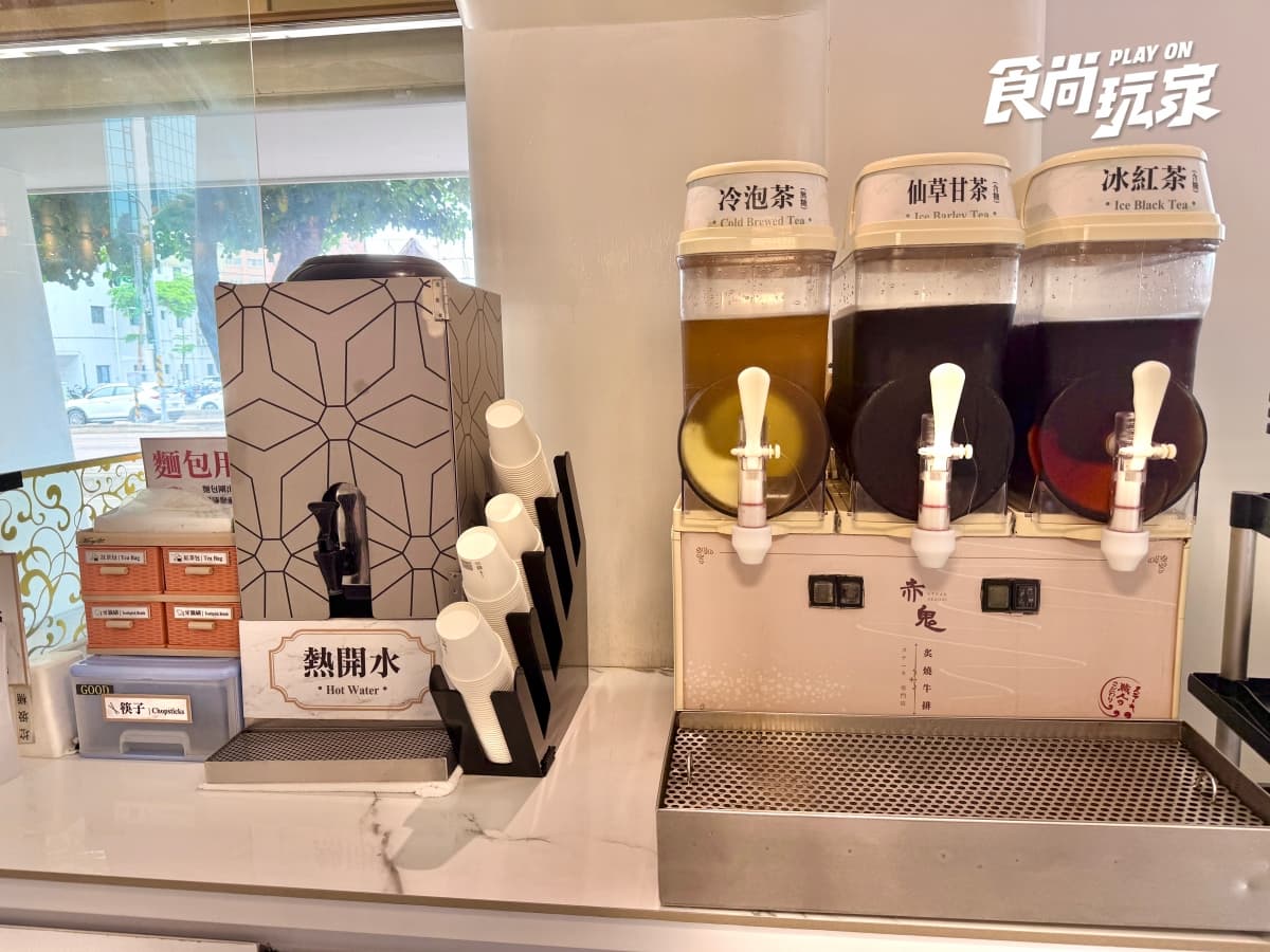 400元嗑套餐+自助吧!在地人大推「高質感牛排」,濃湯、小菜、飲料無限續 400元嗑套餐+自助吧!在地人大推「高質感牛排」,濃湯、小菜、飲料無限續