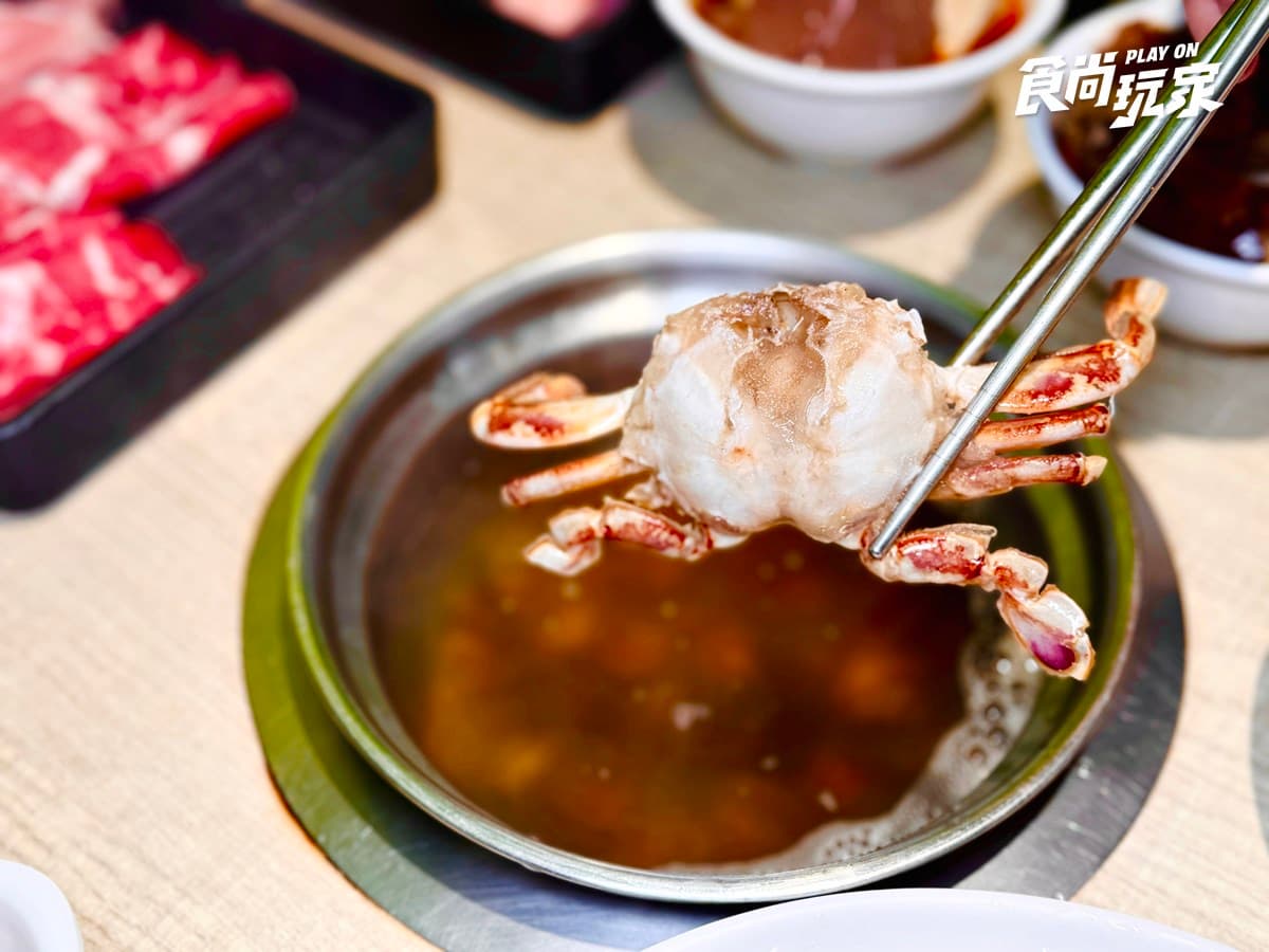 569元火鍋百匯吃到飽!暢吃7國料理、炸物熱食、甜點,多款海鮮無限夾 569元火鍋百匯吃到飽!暢吃7國料理、炸物熱食、甜點,多款海鮮無限夾