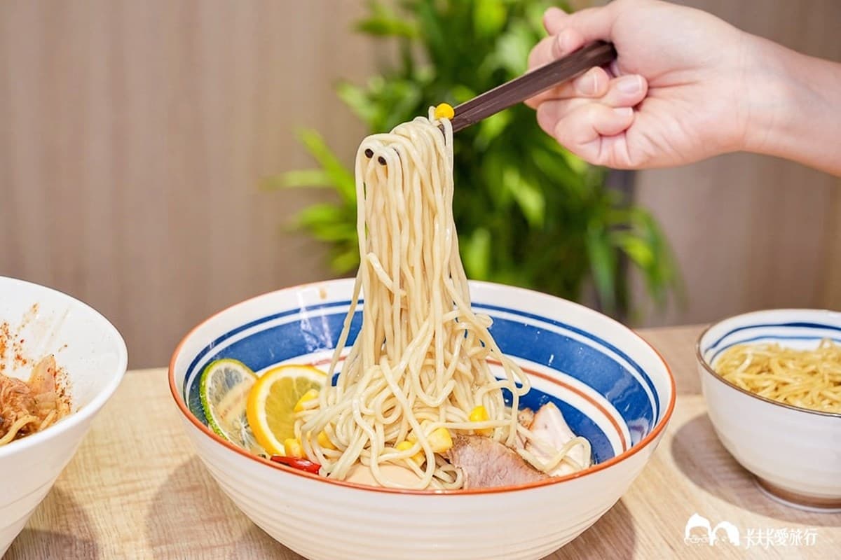 150元起吃到飽!超狂「平價拉麵」免費續麵加飯、飲料暢飲,必嗑爆濃蝦湯 150元起吃到飽!超狂「平價拉麵」免費續麵加飯、飲料暢飲,必嗑爆濃蝦湯