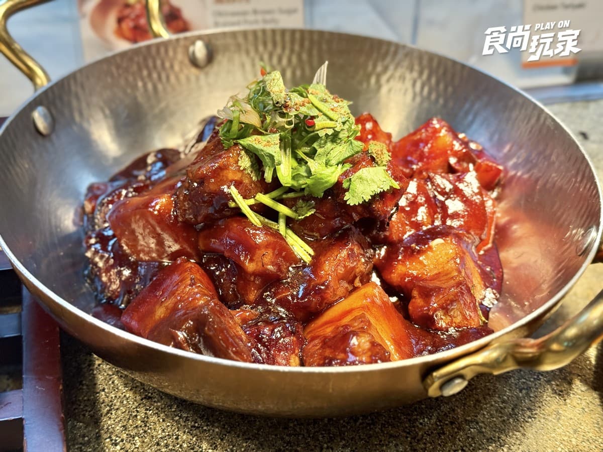 持繳稅單享優惠!台北吃到飽每人爽折400元,沖繩美食季海陸料理無限吃 持繳稅單享優惠!台北吃到飽每人爽折400元,沖繩美食季海陸料理無限吃