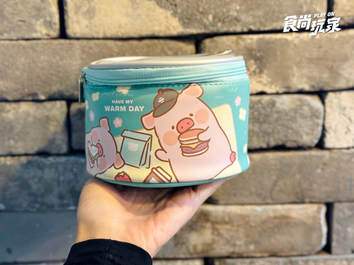 「麥味登XLuLu豬」超狂聯名!5款周邊+Q萌包裝搶先看,必嗑豬排滿分堡(中獎公布) 「麥味登XLuLu豬」超狂聯名!5款周邊+Q萌包裝搶先看,必嗑豬排滿分堡(中獎公布)