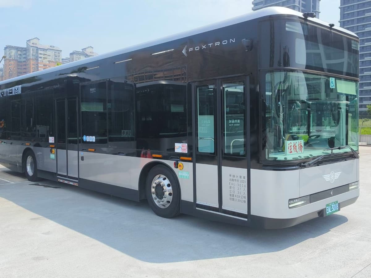 新北公車營收王出爐!這路線蟬聯冠軍進帳1.49億元,載客破591萬人次創新高 新北公車營收王出爐!這路線蟬聯冠軍進帳1.49億元,載客破591萬人次創新高