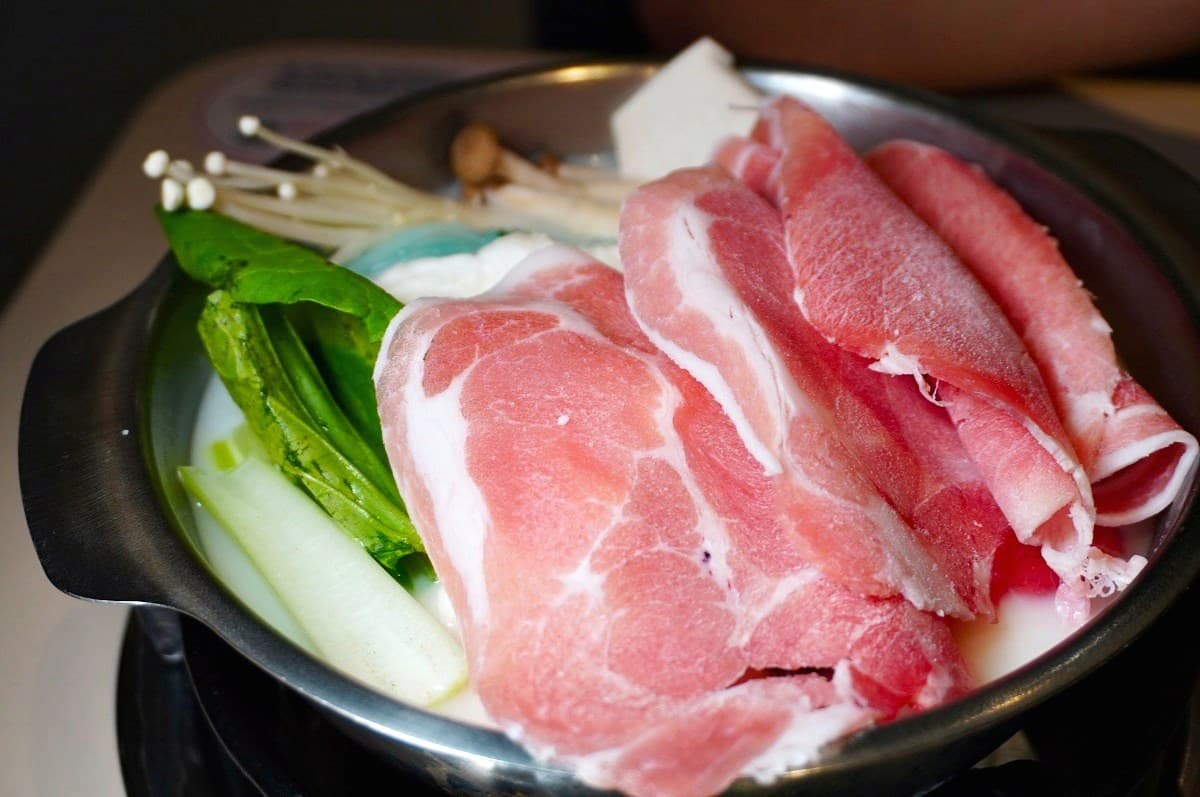 178元起吃到飽!4.8星「平價火鍋」滷肉飯、零食、泡麵牆無限,飲料甜點暢吃 178元起吃到飽!4.8星「平價火鍋」滷肉飯、零食、泡麵牆無限,飲料甜點暢吃
