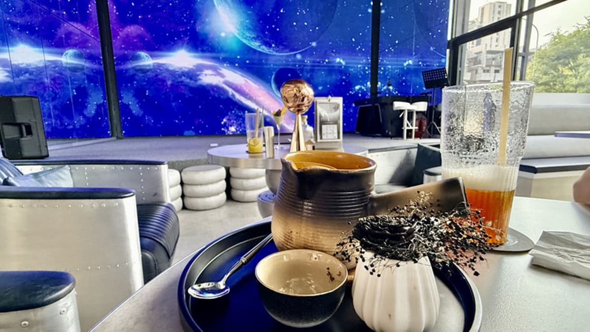 台中最新「太空主題餐廳」在這!一秒登入銀河系,用餐不限時還有免費電影可以看 台中最新「太空主題餐廳」在這!一秒登入銀河系,用餐不限時還有免費電影可以看