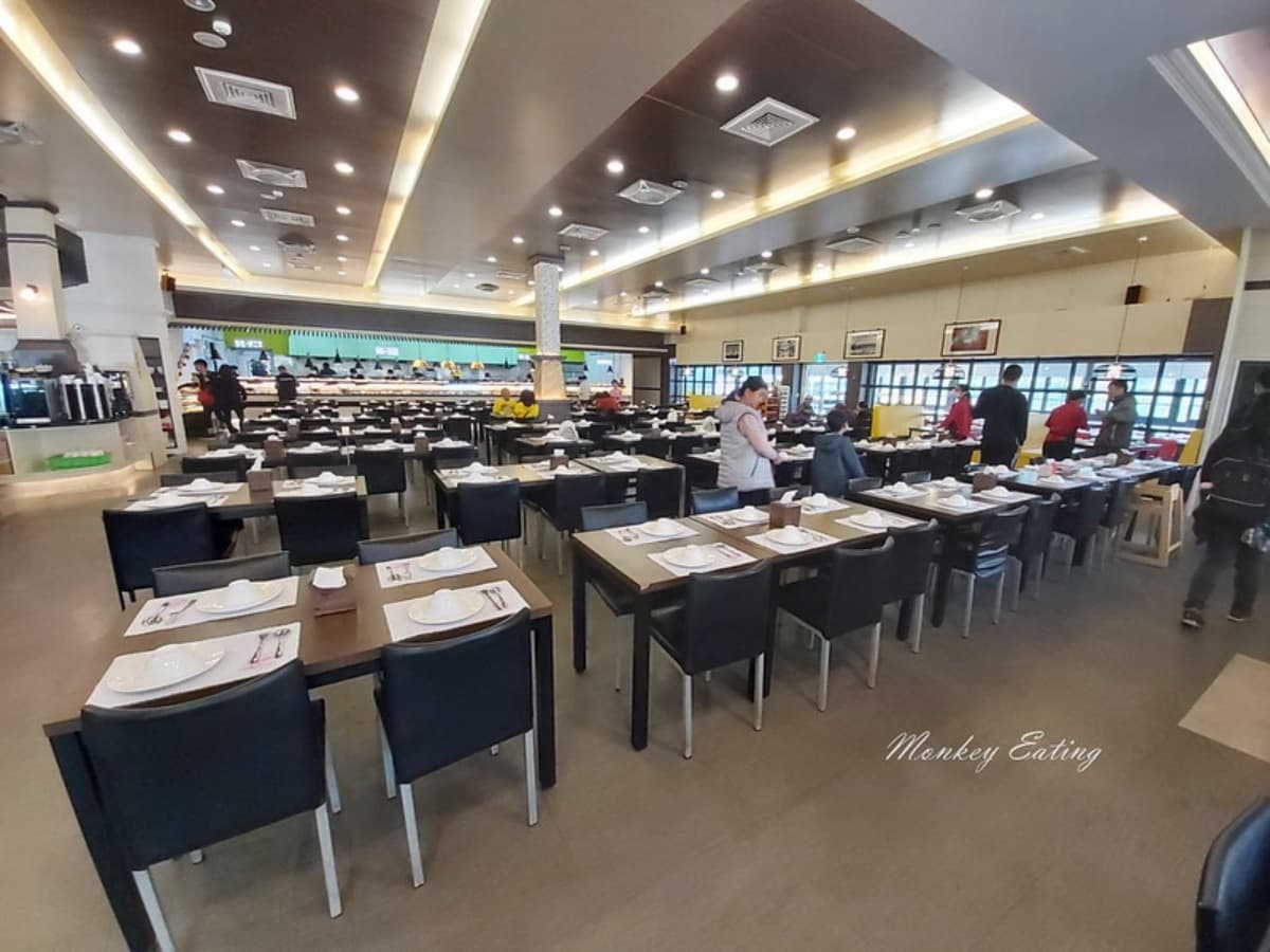 帶阿公阿嬤來!台中超大百坪素食吃到飽,百道異國料理buffet、長輩享優惠 帶阿公阿嬤來!台中超大百坪素食吃到飽,百道異國料理buffet、長輩享優惠