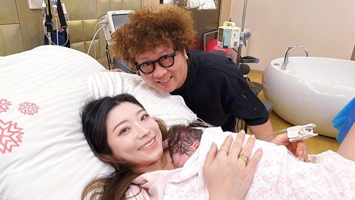 恭喜,納豆當爸了!依依「產程36hr」,一家三口合照曝光