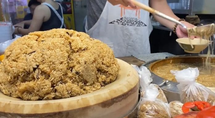 營養三明治跌出前3!基隆夜市必吃美食Top10,這小吃不用10元、Q彈多汁 營養三明治跌出前3!基隆夜市必吃美食Top10,這小吃不用10元、Q彈多汁