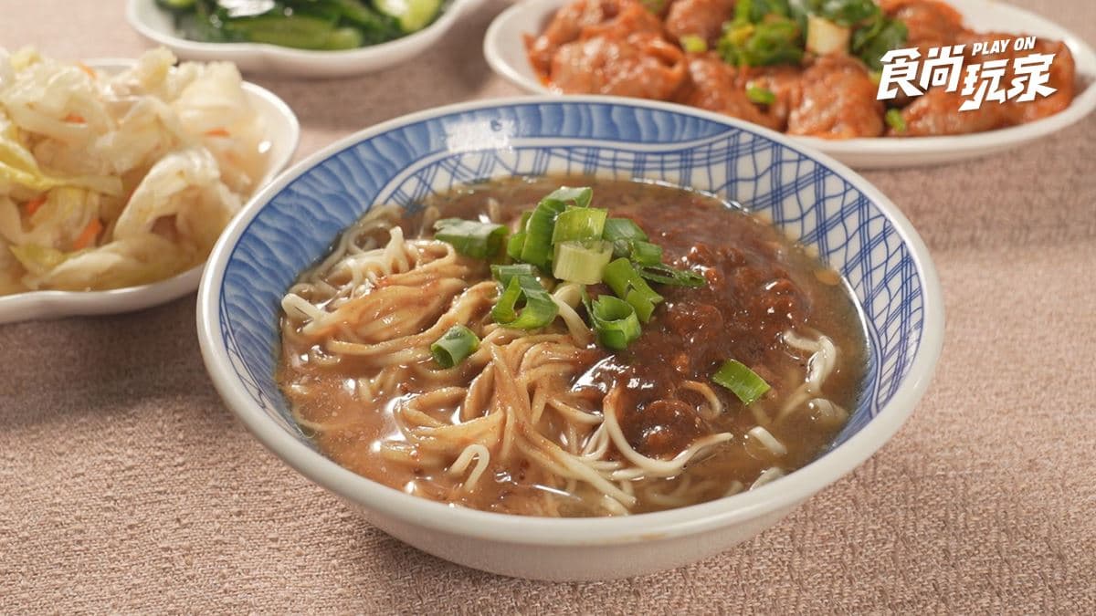 涼麵尬冰淇淋太衝擊!宜蘭8間隱藏小吃:陶碗滷肉飯、百年手打綿綿冰必吃 涼麵尬冰淇淋太衝擊!宜蘭8間隱藏小吃:陶碗滷肉飯、百年手打綿綿冰必吃