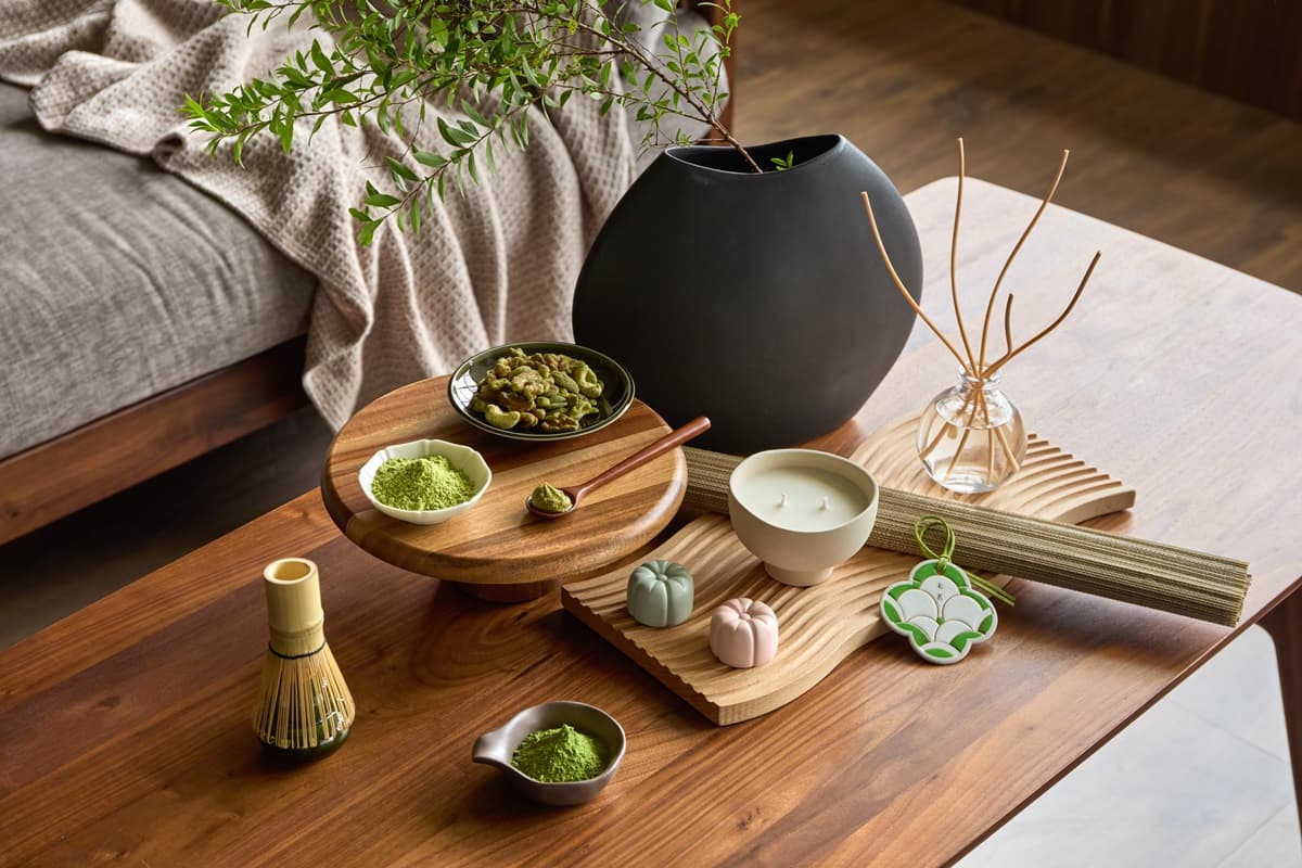 抹茶人搶翻!「HOLAx辻利茶舗」最強聯名,必買秒殺香氛、抹茶飲買一送一 抹茶人搶翻!「HOLAx辻利茶舗」最強聯名,必買秒殺香氛、抹茶飲買一送一