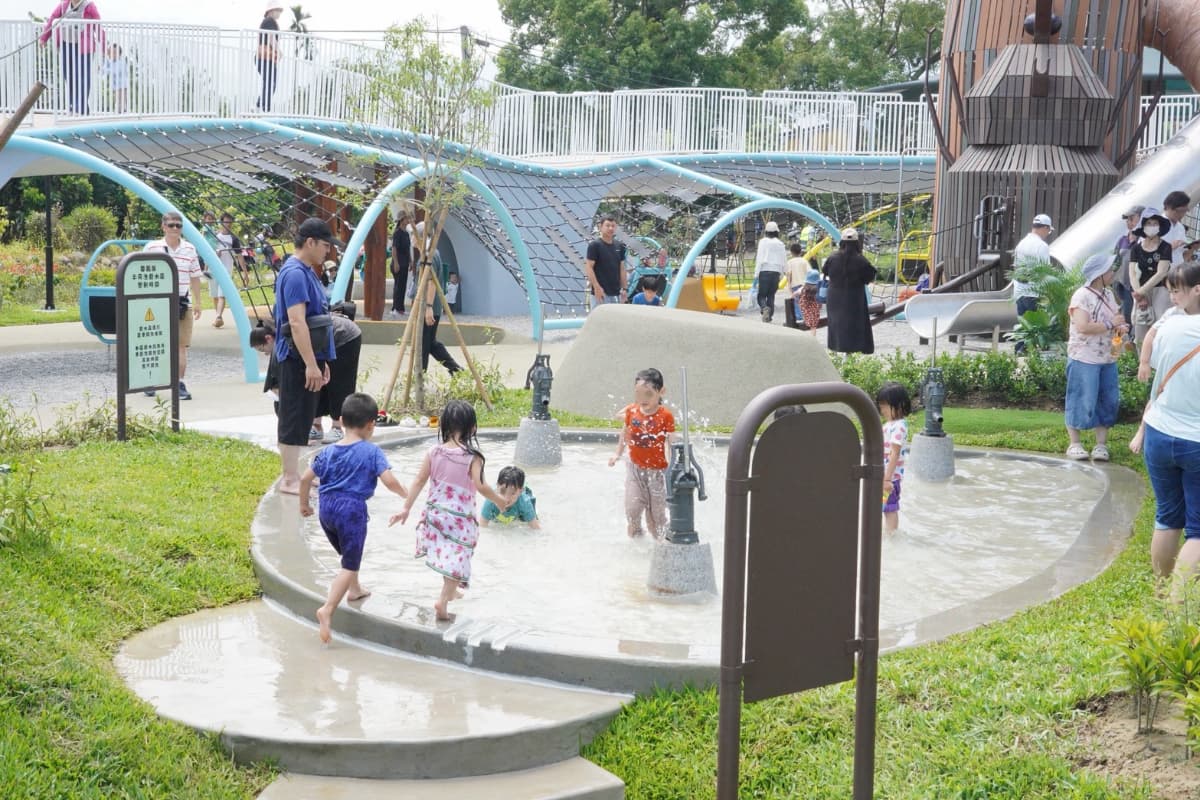 全台首座獨角仙生態公園!4.8米高塔溜滑梯、爬72公尺網繩闖關、夏日限定戲水區 全台首座獨角仙生態公園!4.8米高塔溜滑梯、爬72公尺網繩闖關、夏日限定戲水區