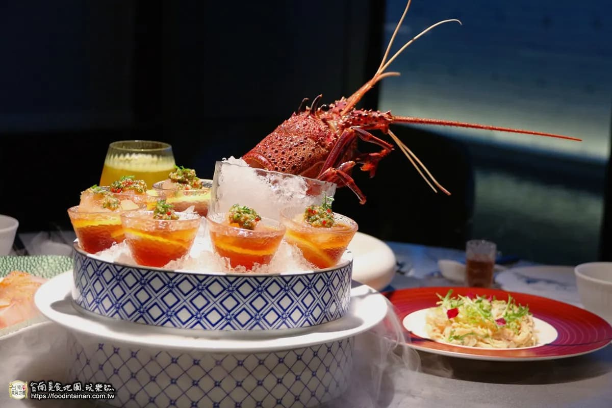 碳佐麻里跨界中式料理!台南全新高空餐廳開幕,霸王龍蝦、紅蟳煲必吃 碳佐麻里跨界中式料理!台南全新高空餐廳開幕,霸王龍蝦、紅蟳煲必吃