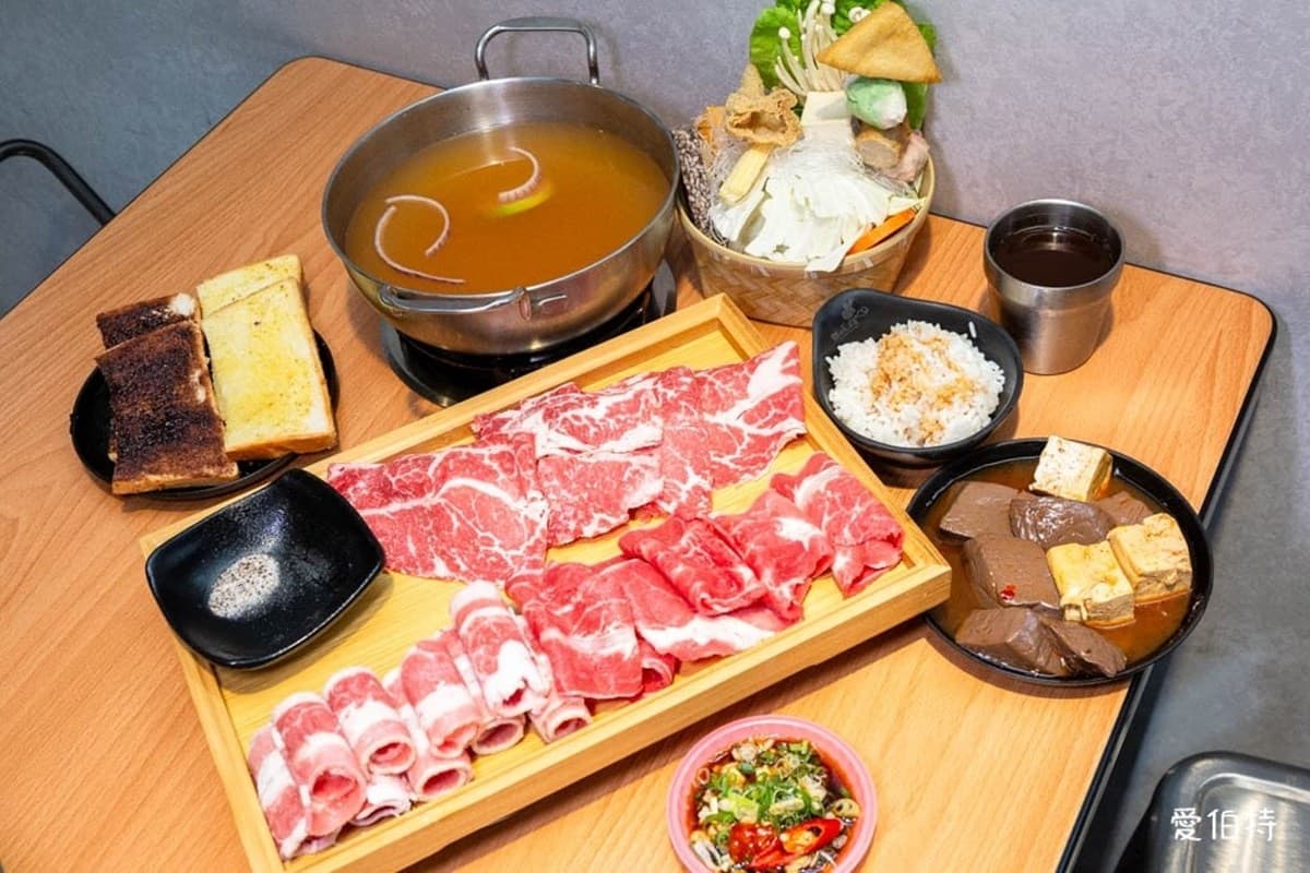 180元起吃到飽!4.9星「平價小火鍋」自助吧零食、鴨血豆腐、冰淇淋暢吃 180元起吃到飽!4.9星「平價小火鍋」自助吧零食、鴨血豆腐、冰淇淋暢吃