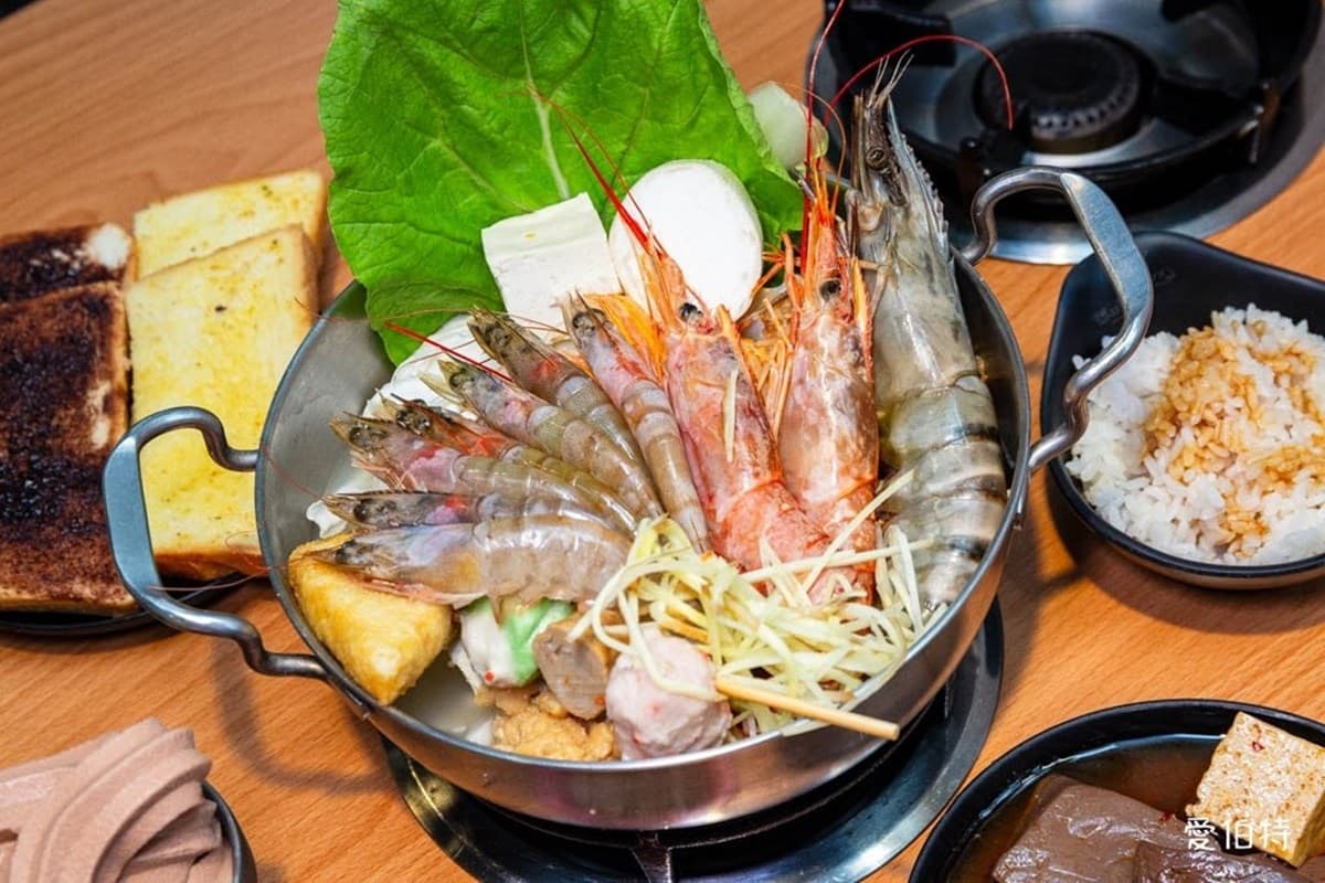 180元起吃到飽!4.9星「平價小火鍋」自助吧零食、鴨血豆腐、冰淇淋暢吃 180元起吃到飽!4.9星「平價小火鍋」自助吧零食、鴨血豆腐、冰淇淋暢吃
