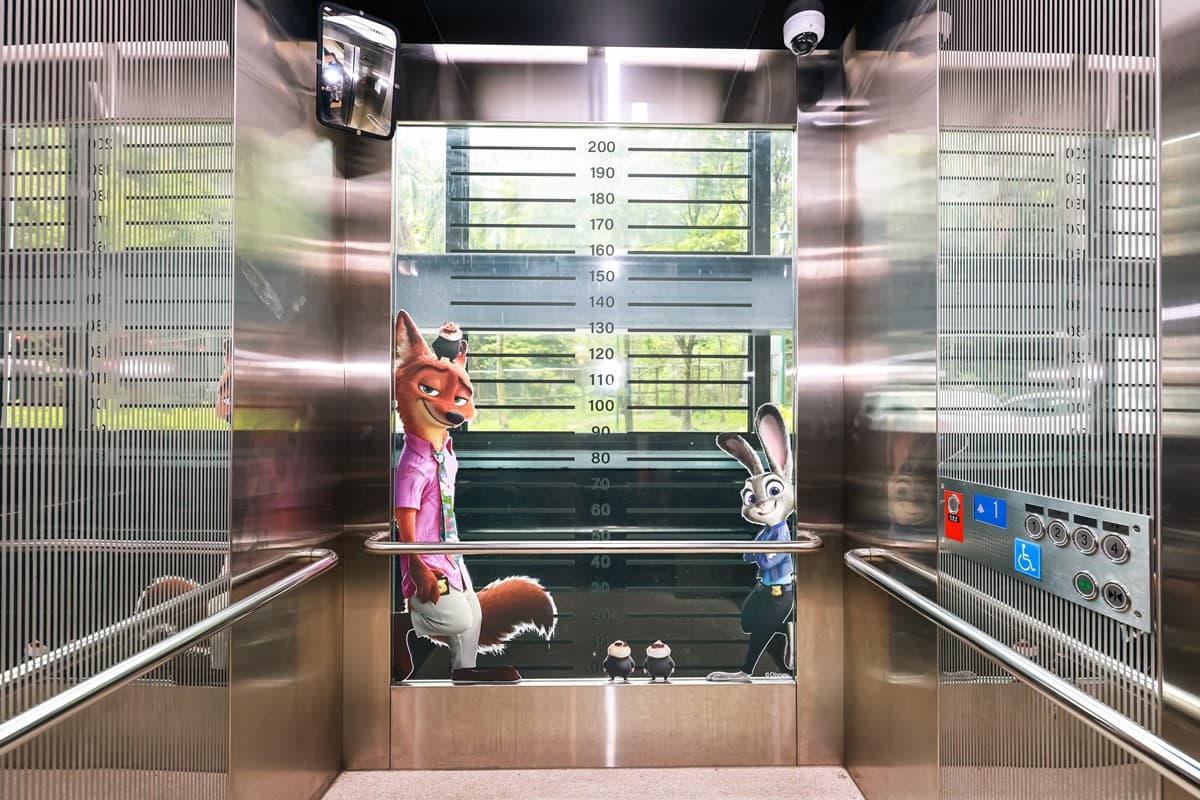《動物方城市》出沒貓空纜車!必搶茱蒂、尼克等比例公仔車廂,逛周邊快閃店 《動物方城市》出沒貓空纜車!必搶茱蒂、尼克等比例公仔車廂,逛周邊快閃店