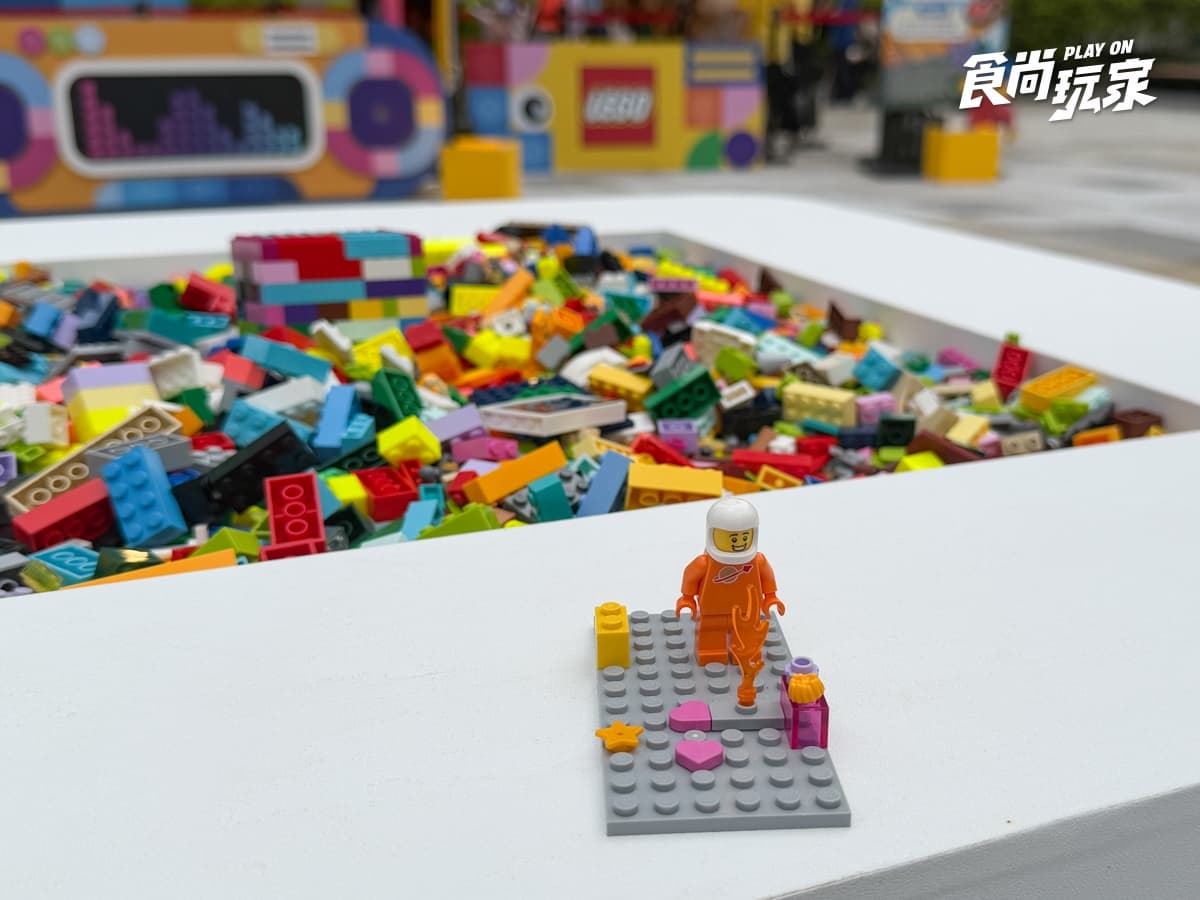 台北免費景點「樂高夏日遊樂場」開幕!摩天輪場景必拍,快閃店滿額送毛巾 台北免費景點「樂高夏日遊樂場」開幕!摩天輪場景必拍,快閃店滿額送毛巾