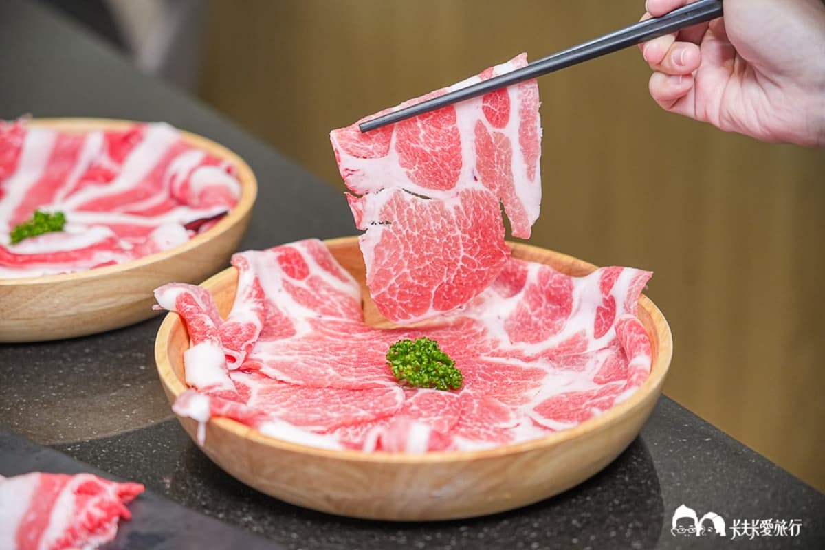 最狂自助吧吃到飽!小火鍋最低399元,無限量供應螃蟹、鮭魚、鴨血豆腐 最狂自助吧吃到飽!小火鍋最低399元,無限量供應螃蟹、鮭魚、鴨血豆腐