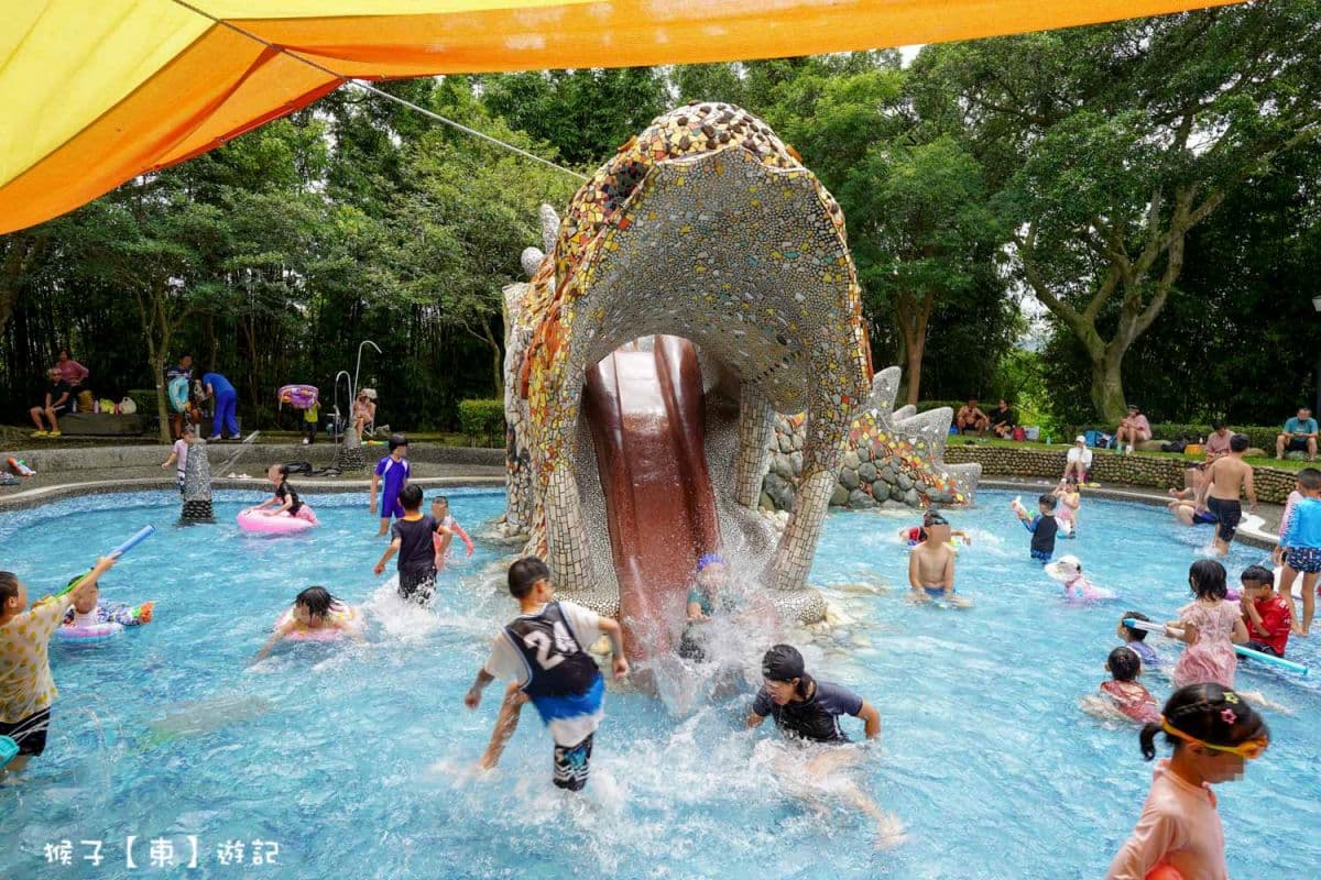 地方媽媽都不想說!10大「免門票玩水祕境」:階梯式瀑布、馬路旁天然湧泉 地方媽媽都不想說!10大「免門票玩水祕境」:階梯式瀑布、馬路旁天然湧泉