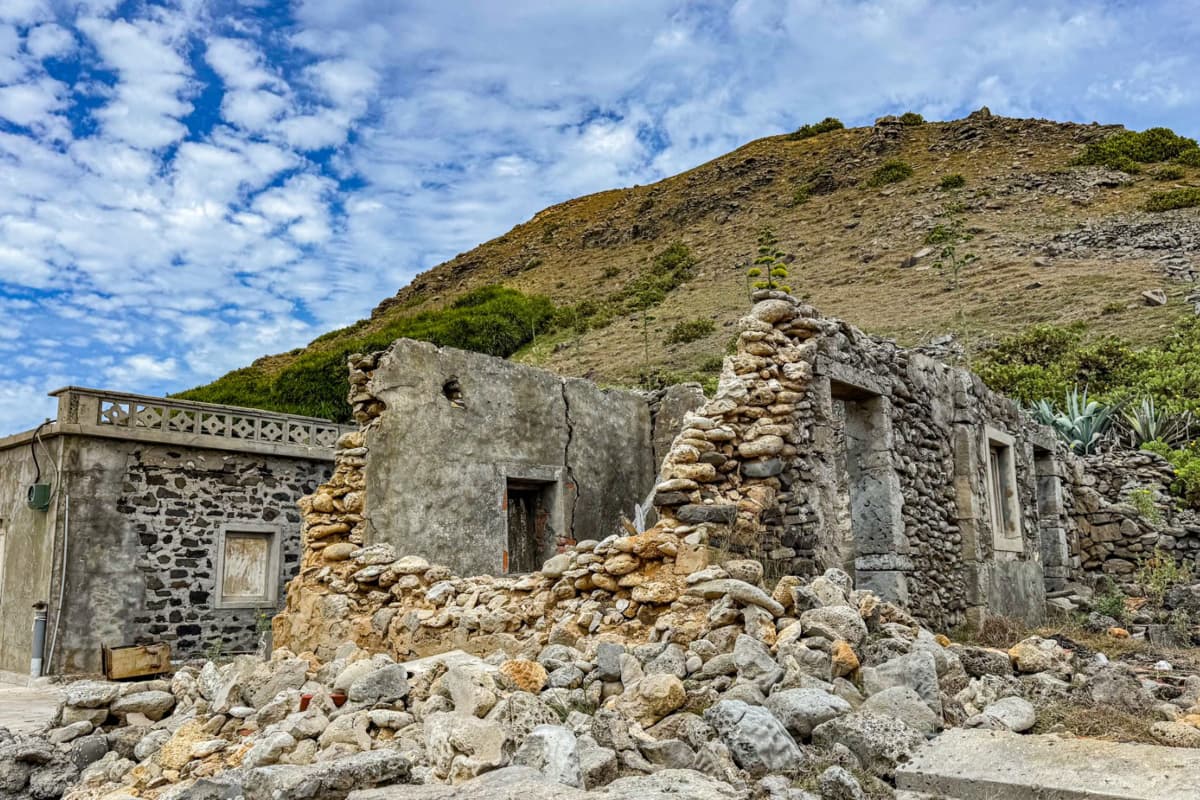 暑假衝離島!6大必玩玩法懶人包,花火節、海龜共游、藍眼淚、跳島行程一次看 暑假衝離島!6大必玩玩法懶人包,花火節、海龜共游、藍眼淚、跳島行程一次看