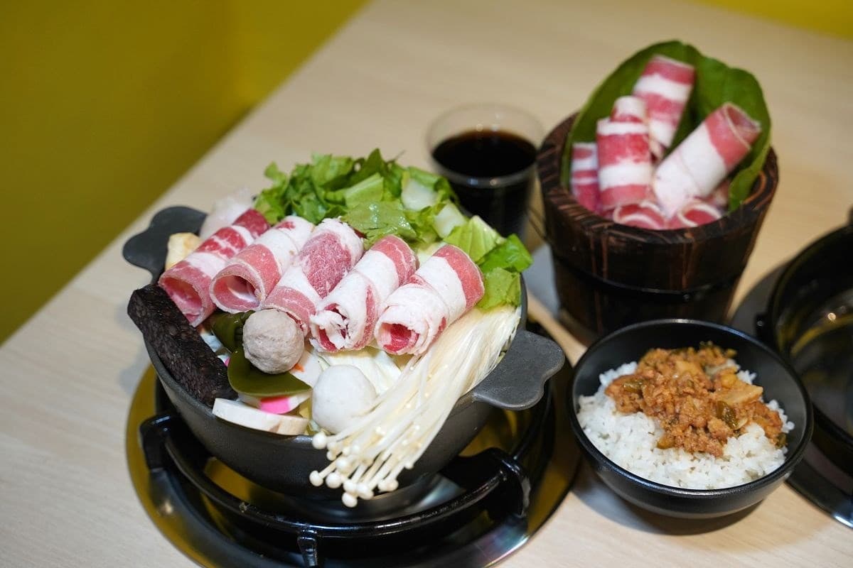 喫夥鍋時尚百元小火鍋-中壢中原店