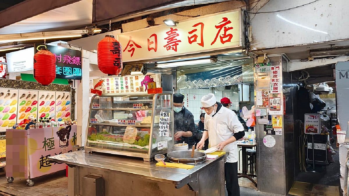 通化街美食推薦16家!臨江街夜市米其林湯圓、宵夜意麵 通化街美食推薦16家!臨江街夜市米其林湯圓、宵夜意麵