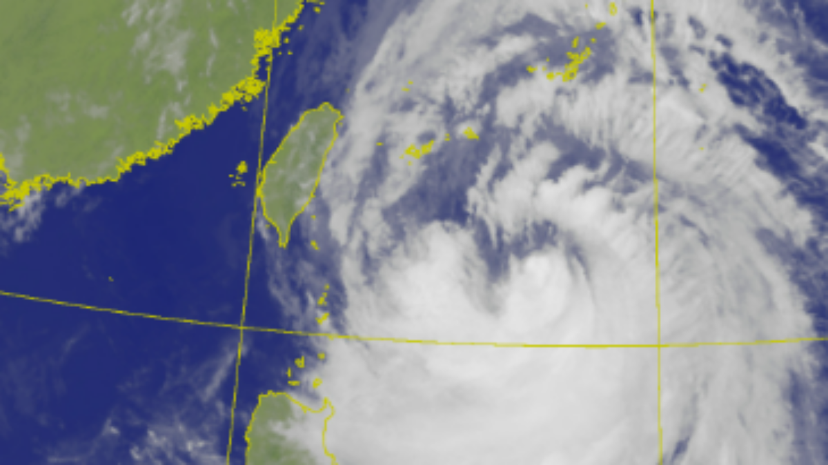 明天放颱風假?19縣市達停班停課標準!各地最新風雨預測:巴威這時才遠離
