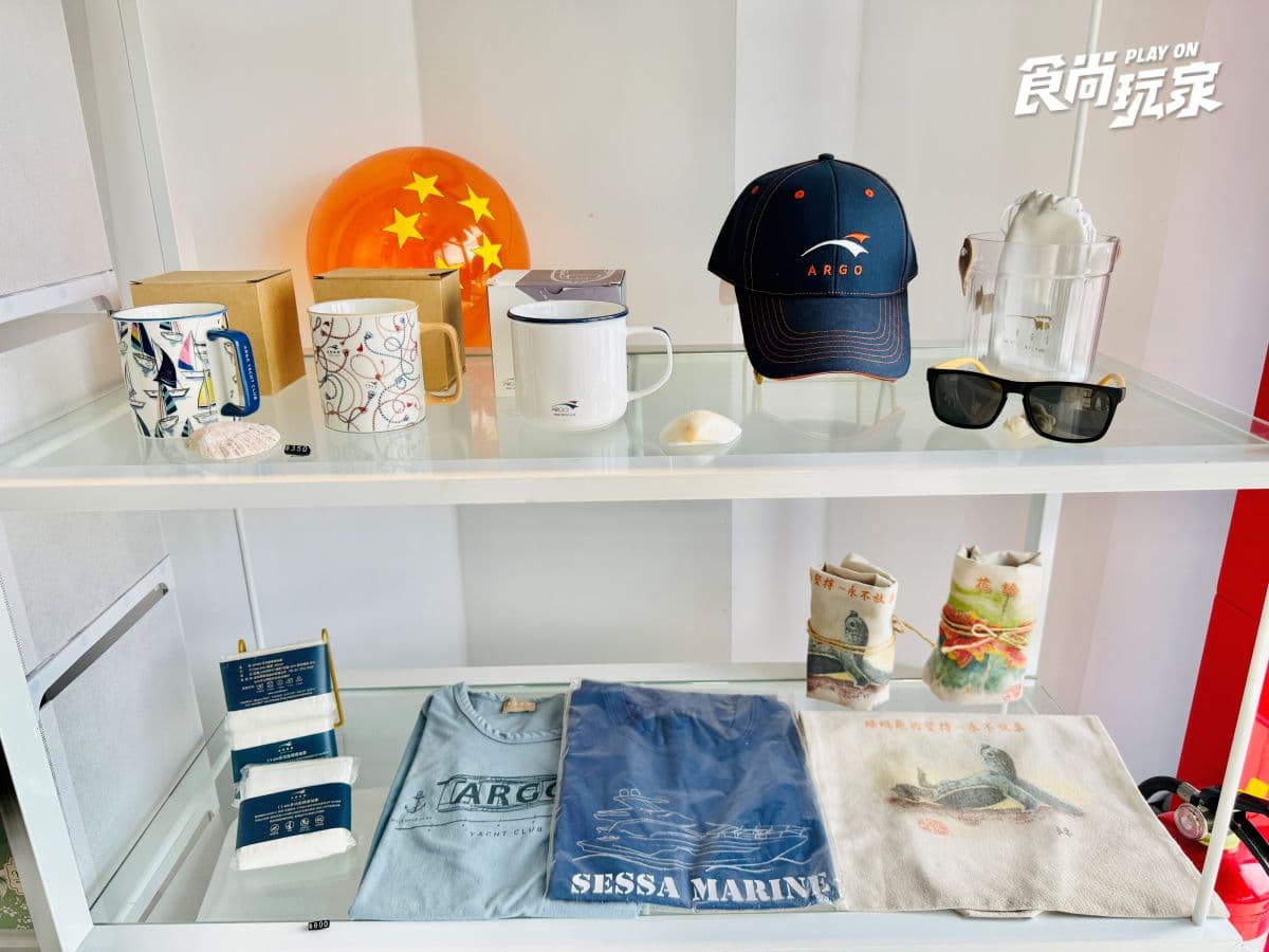 澎湖隱藏版玩法開箱!搭遊艇跳島玩水、體驗自駕開帆船,近距離看海上花火節 澎湖隱藏版玩法開箱!搭遊艇跳島玩水、體驗自駕開帆船,近距離看海上花火節