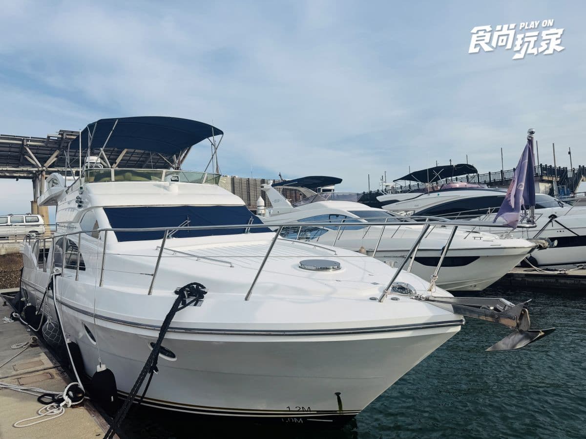 澎湖隱藏版玩法開箱!搭遊艇跳島玩水、體驗自駕開帆船,近距離看海上花火節 澎湖隱藏版玩法開箱!搭遊艇跳島玩水、體驗自駕開帆船,近距離看海上花火節