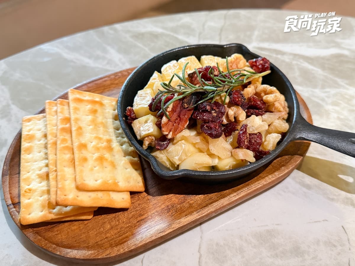 張孝全也來過!民生社區美食「華國私廚」打造酒吧,牛肉麵、日本生蠔必吃 張孝全也來過!民生社區美食「華國私廚」打造酒吧,牛肉麵、日本生蠔必吃