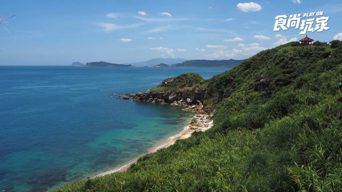 北海岸沙灘秘境!「攀繩索」下切才能抵達,順遊龜吼漁港吃現剖海膽、海鮮大餐 北海岸沙灘秘境!「攀繩索」下切才能抵達,順遊龜吼漁港吃現剖海膽、海鮮大餐