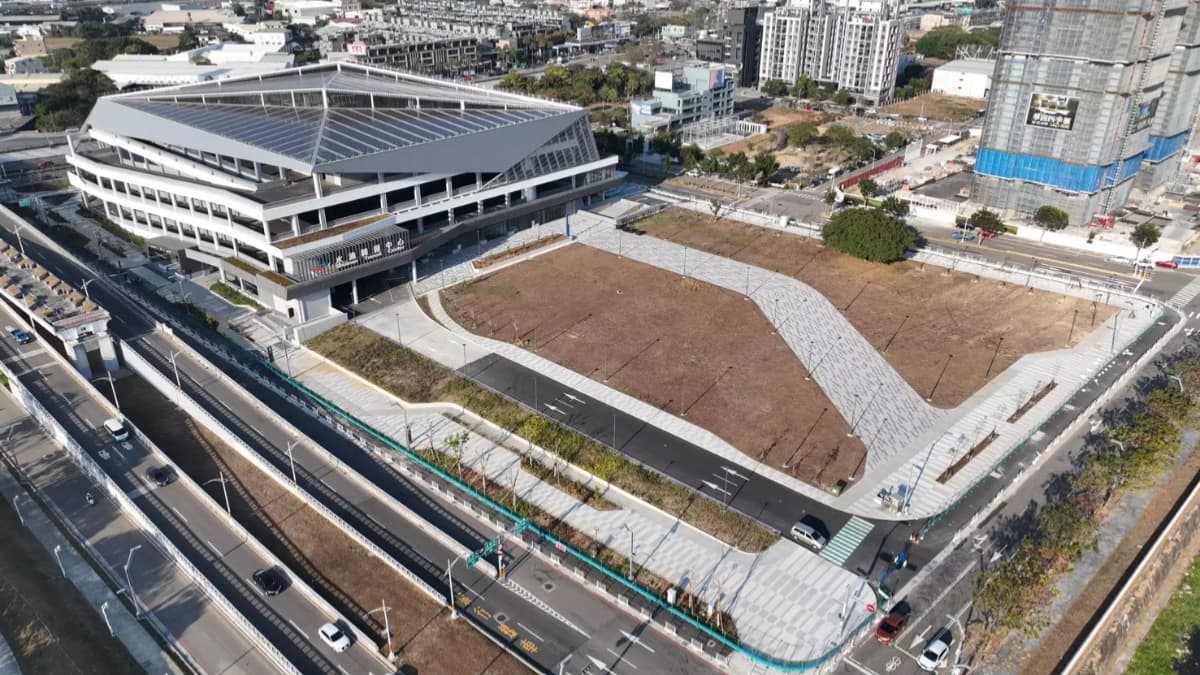 史努比粉絲衝了!台中最萌免費打卡點,6公尺巨型Snoopy限時15天登場 史努比粉絲衝了!台中最萌免費打卡點,6公尺巨型Snoopy限時15天登場
