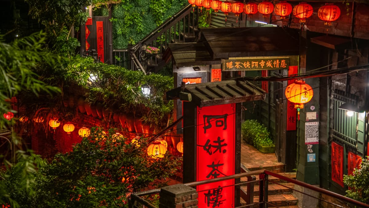 九份金瓜石民宿推薦!7間山城旅宿懶人包,礦工石頭屋、山海美景、2人包棟 神還原宮崎駿動畫!台版天空之城、霍爾的移動城堡、神隱少女,5大必拍景點