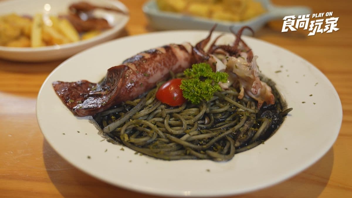 皮鞋店裡吃拉麵、五金行買蛋黃酥?揭秘8間「反差系美食」 皮鞋店裡吃拉麵、五金行買蛋黃酥?揭秘8間「反差系美食」
