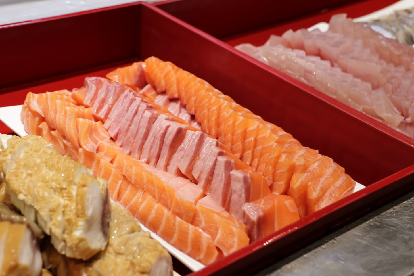 台中超狂Buffet!最低818元起,生魚片、牛肉湯、港點吃到飽,在地人最高7折 台中超狂Buffet!最低818元起,生魚片、牛肉湯、港點吃到飽,在地人最高7折