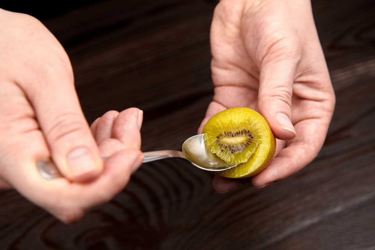 奇異果從外觀怎麼分黃綠?店員1句話秒解惑,加碼奇異果放冰箱時機點 奇異果從外觀怎麼分黃綠?店員1句話秒解惑,加碼奇異果放冰箱時機點