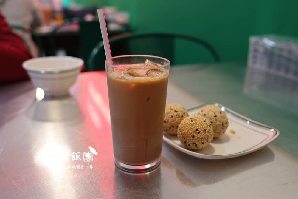 一秒到香港!士林超人氣港式茶餐廳推薦、絲襪奶茶必喝,不限時、免服務費 一秒到香港!士林超人氣港式茶餐廳推薦、絲襪奶茶必喝,不限時、免服務費