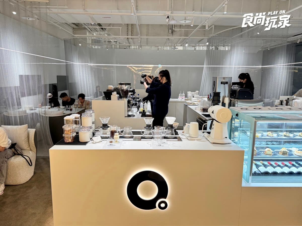 爆紅高空咖啡新作!KA COFFEE進駐微風信義,開心果甜點、精品咖啡大推 爆紅高空咖啡新作!KA COFFEE進駐微風信義,開心果甜點、精品咖啡大推