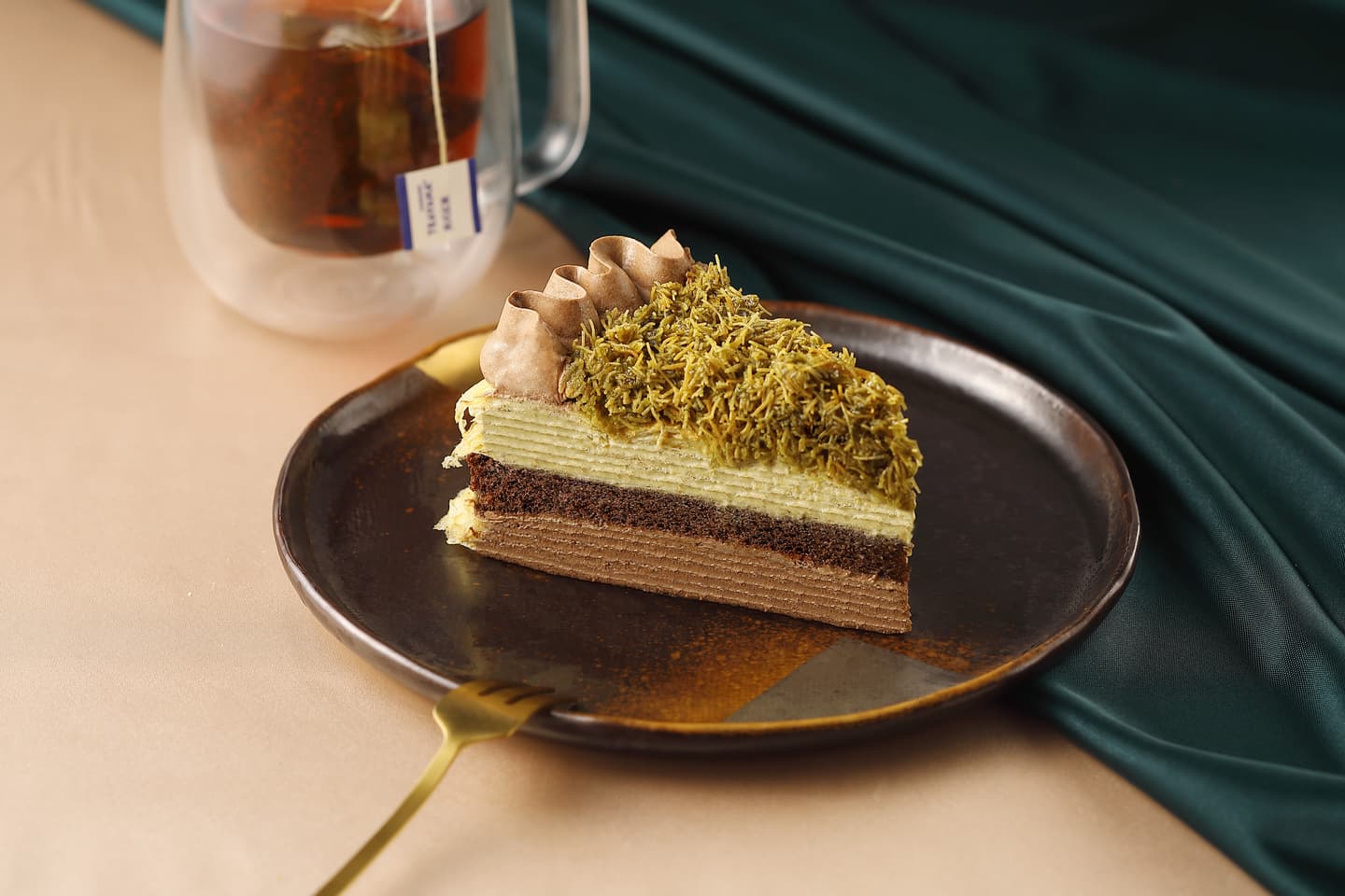 星巴克買一送一!星沁爽特大杯99元、史努比新品,加碼喝印尼最強咖啡買一送一 星巴克9月新品包!夏威夷果燕麥咖啡、杜拜巧克力千層,超Q秋季史努比周邊