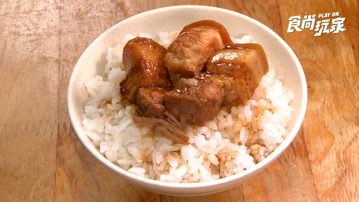 王仁甫老饕清單踢館!台北10家必吃小吃:半熟蛋尬雞魯飯、白胡椒香五花肉飯 王仁甫老饕清單踢館!台北10家必吃小吃:半熟蛋尬雞魯飯、白胡椒香五花肉飯