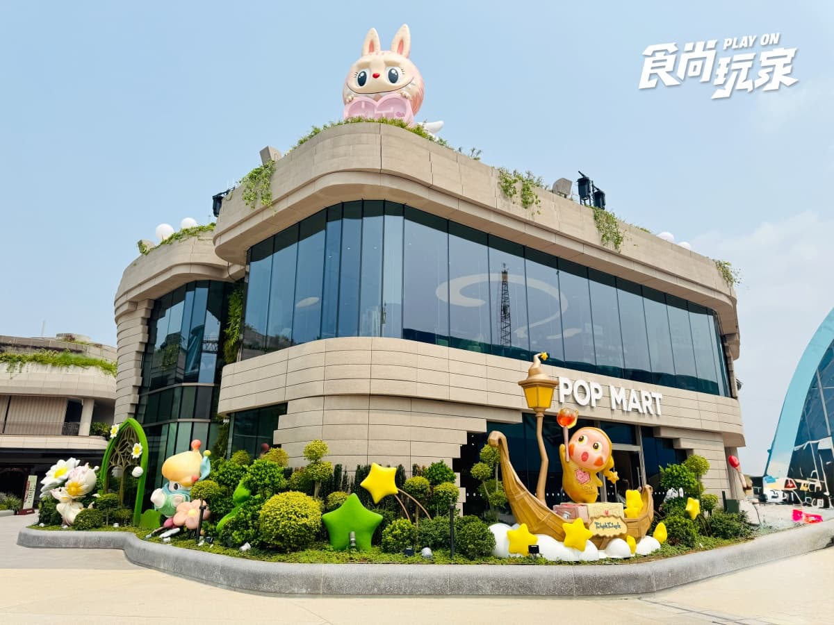 東南亞第1間「泡泡瑪特甜點店」!5款必吃星星人蛋糕,免費拍超萌Labubu 東南亞第1間「泡泡瑪特甜點店」!5款必吃星星人蛋糕,免費拍超萌Labubu