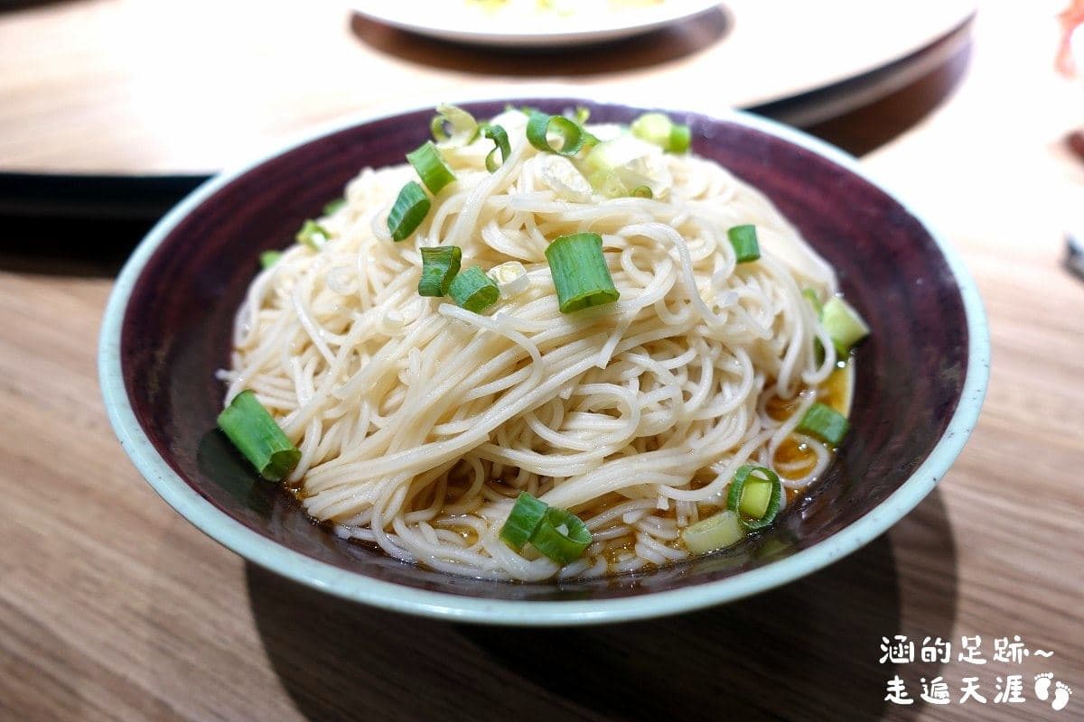 夏天照樣客滿!台北「超強排隊羊肉爐」好評破5000,爽嗑超過30種全羊料理 夏天照樣客滿!台北「超強排隊羊肉爐」好評破5000,爽嗑超過30種全羊料理