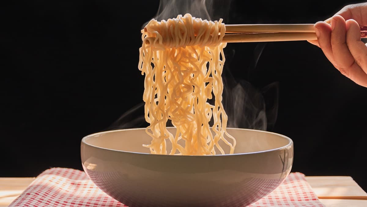 網咖泡麵為何較好吃?前員工公開「5步驟煮法」麵Q入味,加1物香氣大升級