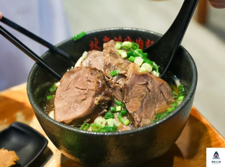 林東芳、建宏牛肉麵都輸!網友推薦台北牛肉麵Top10,冠軍肉質軟嫩、免費續湯 林東芳、建宏牛肉麵都輸!網友推薦台北牛肉麵Top10,冠軍肉質軟嫩、免費續湯